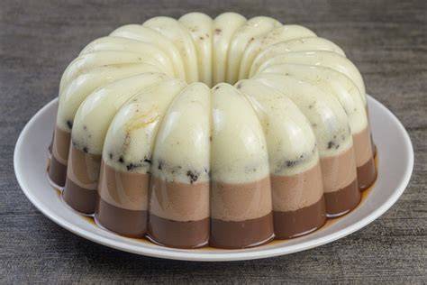 Képes ábrázolás a fehércsokoládés puding elkészítéséről