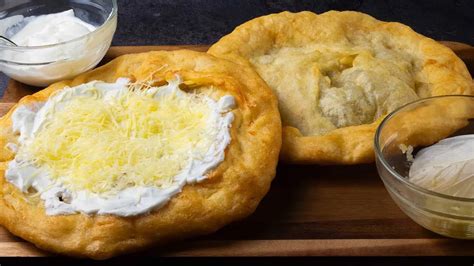 hagyományos lángos készítés illusztráció