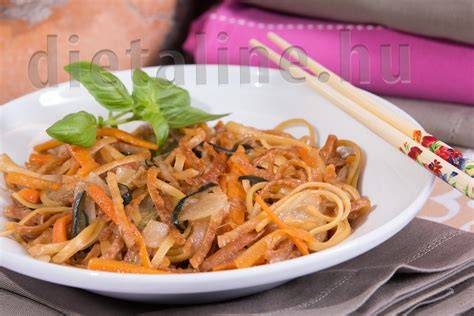 tofu pirított tészta ázsiai stílus