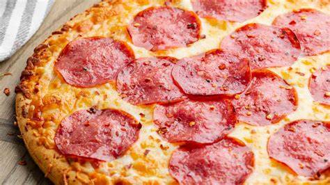 pizza es salami buffala elrendezes