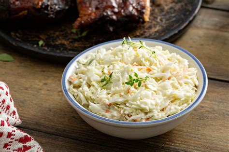 Klasszikus coleslaw összeállítás