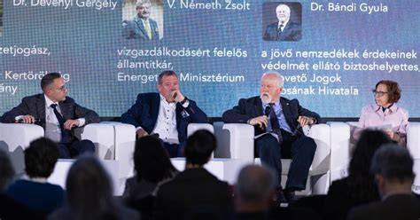 történeti fotó a Savanyúleves rondelláról és környezetéről